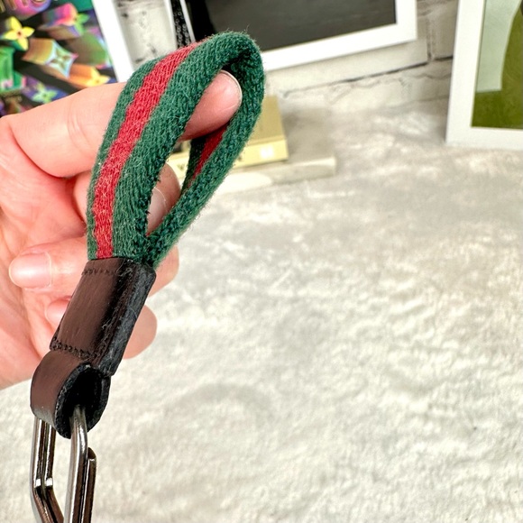 Gucci Sherry Line Red and Green Keychain Key Holder or Bag Charm - Picture 4 of 5